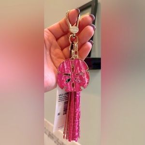 NWT Brahmin Hibiscus Sand Dollar Tassel